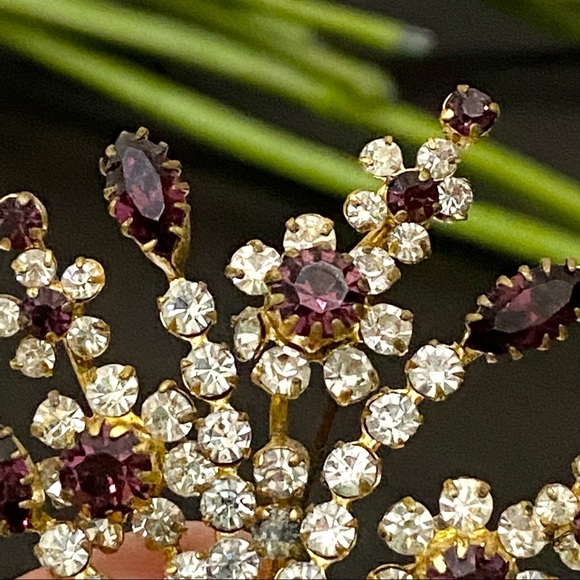 Vintage Unsigned Amethyst/Clear Austrian Crystal Flower Bouquet Brooch - Picture 4 of 14